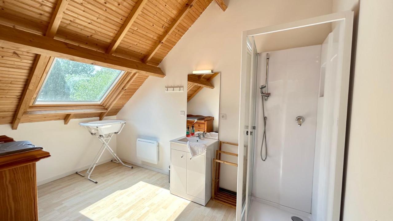 Chalet Avec Terrasse Sur Pilotis Vue Sur L'Etang รู ภายนอก รูปภาพ