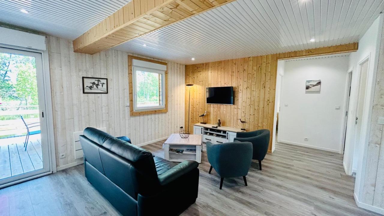 Chalet Avec Terrasse Sur Pilotis Vue Sur L'Etang รู ภายนอก รูปภาพ